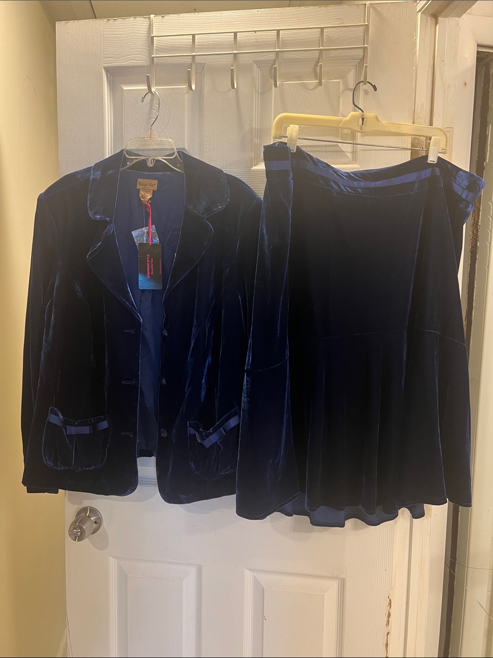 NWT Midnight Velvet Deep Navy Velvet Blazer and Skirt Set